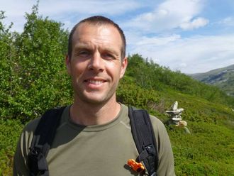 GLAD I FJELLET: Owen Robson i Reinheimen Nasjonalpark i Møre og Romsdal.