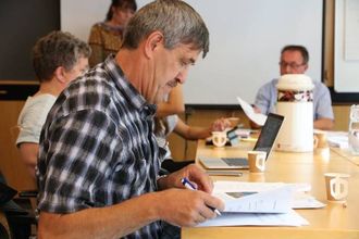 SPØRSMÅL: Erling Offerdal (Sp) var klar på at pariet hans er positive til planane, men reiste også nokre spørsmål. Arkivfoto