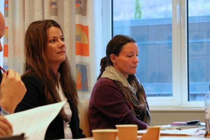 VARA-ORDFØRAR: Sandra Opheim (t.h.) vart vald som vara-ordførar. Her ved sidan av tidlegare vara-ordførar Marie Helene Hollevik Brandsdal.