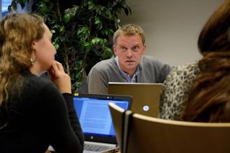 ENDRA LANSKAP: Trond Øyen Einemo (H) meiner det er viktig å gå ut til politikarane i Sogn, då det politiske landskapet kan ha endra seg sidan valet i september.