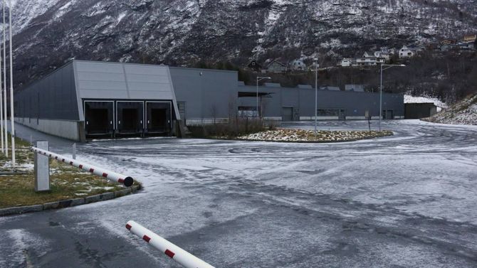 MOTTAK: Fylkesmannen i Sogn og Fjordane har fått i oppdrag å kartleggje tomme bygg som kan nyttast til mottak for flyktningar og asylsøkjarar. I den samanheng er Dooria-bygget aktuelt.
