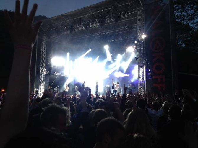 MALAKOFF: Malakoff-festivalen på Nordfjordeid er ein av festivalane som inngår i studien. Her frå festivalen i 2014