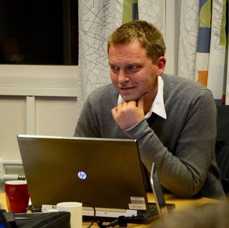 HAR JOBBA RASKT: Varaordførar Trond Øyen Einemo (H) var fredag med på synfaringa med UDI. Gir UDI klarsignal kan det gå kort tid før flyktningane kjem. Arkiv