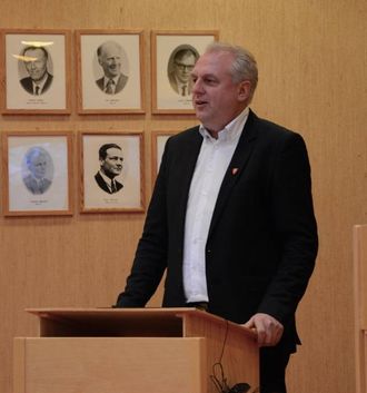 – LOVAR GODT: Ordførar Jan Geir Solheim (Sp), tykte semja mellom politikarane lovar godt for arbeidet dei skal igjennom dei fire neste åra.