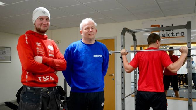 FÅR HALDE FRAM: Nye lokale og nytt namn; i midten av januar flyttar Gymloftet. DA. Tom Stian Nundal (f.v) og Kjell Olav Bjørkum, eig og driv treningsstudioet på Lærdalsøyri. Arkiv