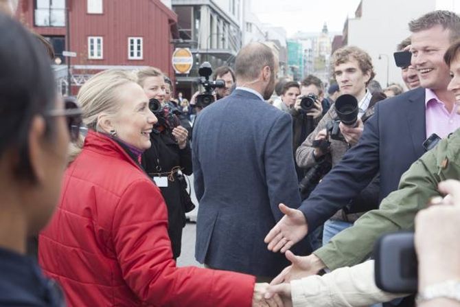 KOMPENSERER: USAs utanriksminister og presidentkandidat Hillary Clinton er introvert, men er flink til å kompensere. Her i Tromsø i 2012.