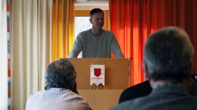 HALLELUJA: Det sa Senterparti-representant Ole Bjarne Hovland då kommunestyret handsama sluttrapporten for helsehuset. Der kom det fram at prosjektet ikkje kosta meir enn budsjettert.