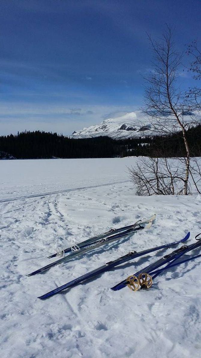 SKI: Åsvang ligg ved foten av Slettefjell og kan friste med fine skiløyper.