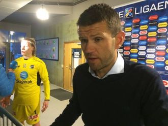 SKUFFA: Sogndaltrenar Eirik Bakke var ein slagen mann etter tapet.