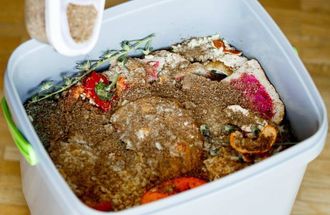 BOKASHI: Fermentering av organisk materiale, som trenger kort tid til å bli jord.