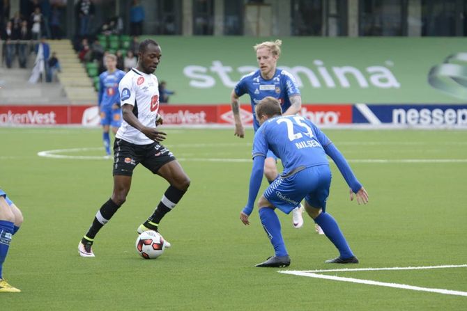 FRISK: Gilbert Koomson var igjen god på høgrekanten for Sogndal. Dei største sjansane greidde verken han eller laget å skape, men nok til at Sogndal var mest skuffa over to tapte poeng.