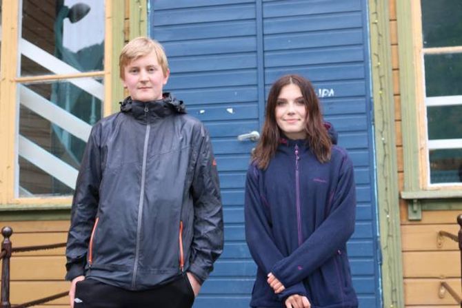 KOSEN: I kommande kommunestyremøte skal representantar frå Ungdområdet delta for å tala si sak om ungdomsklubben. Torstein Mo Kirkeluten (16) og Inger-Johanne Kaardal.