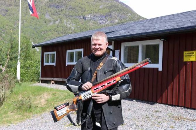 DÅRLEG DAG: John Olav Ågotnes fekk ikkje full pot under dagens skyting på Knipenborg.