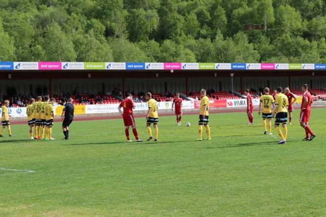 SCORA: Eirik Rodde sette ballen i mål i starten av andre omgang.