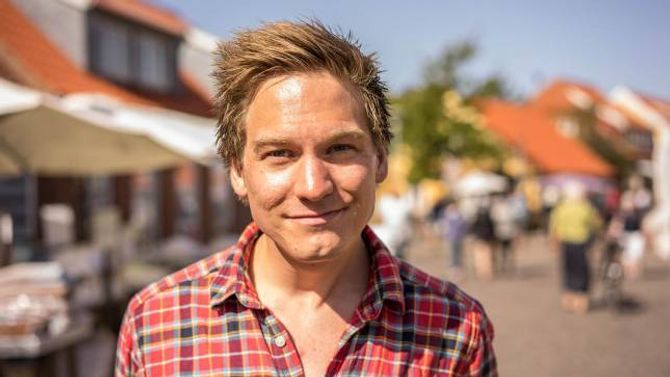 NØGD: Sognnes seier han er godt nøgd med resultatet, som er filma i Skagen.
