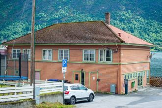 EINEHERSKAR: Fjell- og Fjordsportsenteret leiger heile kaibygget og har store planar for korleis dei skal utvikle området vidare.