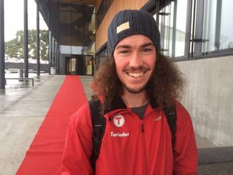 OPTIMIST: Student Tor Sverdrup Lilleeng har tru på at Sogndal skal greie å halde på særpreget òg i framtida.
