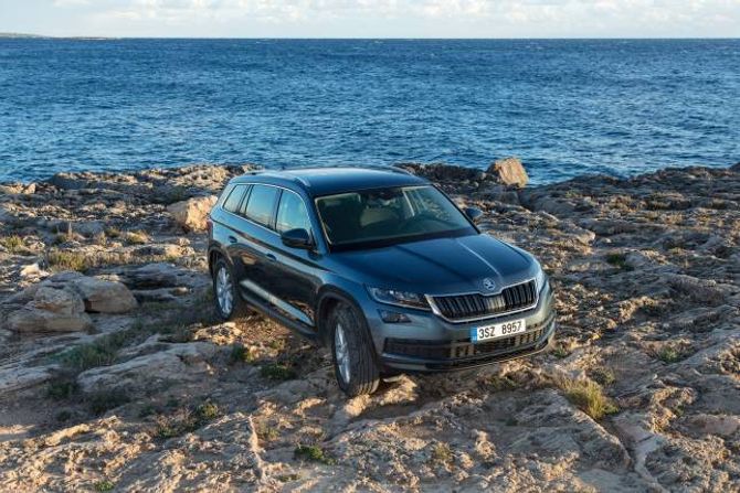 NYTT TERRENG: Skoda har aldri tidlegare vore ute med ein SUV på storleik med Kodiaq.
