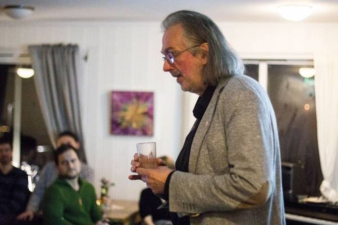 FØREDRAG: «Handlar økonomi om meir enn pengar?» var tittelen på føredraget professor Jakobsen heldt på Marianne Bakeri og Kafe denne veka.