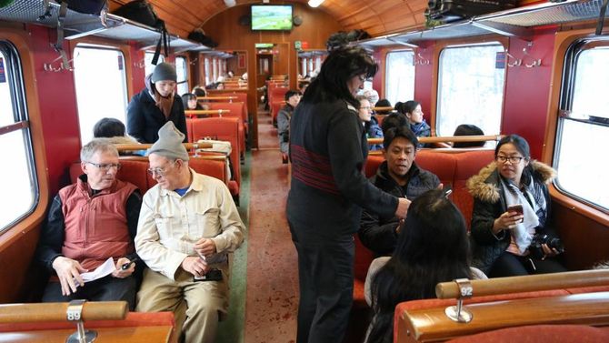 POPULÆRT TURISTMÅL: Få attraksjonar i Noreg trekk til seg fleire turistar enn Flåmsbana. I 2016 sette dei ny rekord i tal passasjerar med godt over 900 000 besøkande.