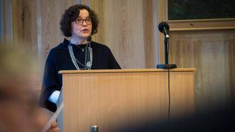MANGLAR TILLIT: Høgre og Karin Vikane reiste mistillitsforslag mot rådmannen i sist kommunestyremøte, utan å få med seg andre enn sine eigne representantar.