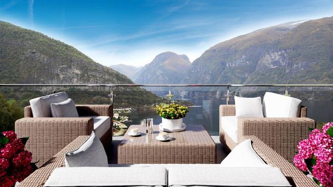 UTSIKT: Leilegheitene blir liggjande 80 m.o.h vel 600 meter nordaust for Aurlandsvangen i luftlinje. Utan noko som sperrar blir det såleis godt utsyn utover både fjord og fjell. Illustrasjon: Nordbohus.