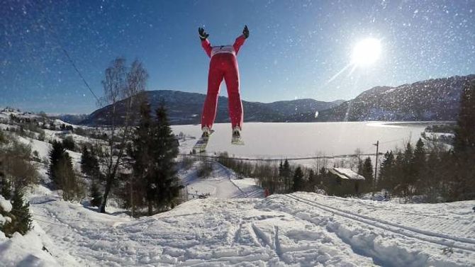 SATSAR PÅ OPPDRIFT: På Hafslo er det framleis nokre gamle bakkar det går an å hoppe i. Samstundes er det konkrete planar om å byggje nytt på Heggmyrane.