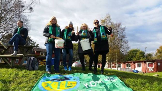 FANSKARE: Ikkje ein god fansskaren som hade tatt turen heile vegen frå Sogn klarte å hjelpe Kaupanger til siger.