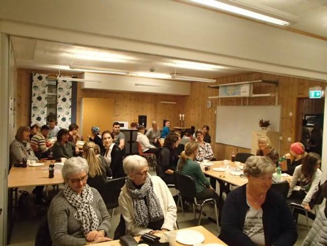 BASAR: Flåm skule arrangerte basar til inntekt for TV-aksjonen.