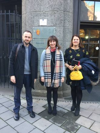 MINISTERMØTE: Leiar for opplæringsutvalet i Rogaland, Simon Nesse, fylkesordførar Jenny Følling og leiar for hovudutval for opplæring i Sogn og Fjordane, Karianne Torvanger var med i delegasjonen.