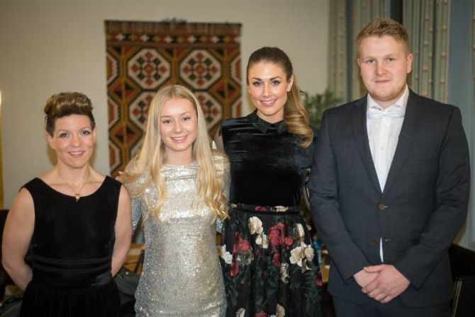 IMPONERTE: Kvartetten Kari Malmanger, Gunn Marit Kvåle, Tone Damli og Einar Bolstad leverte strålande framføringar på rekkje og rad. Bak scena kunne dei puste letta ut, etter tre konsertar for fulle salar.