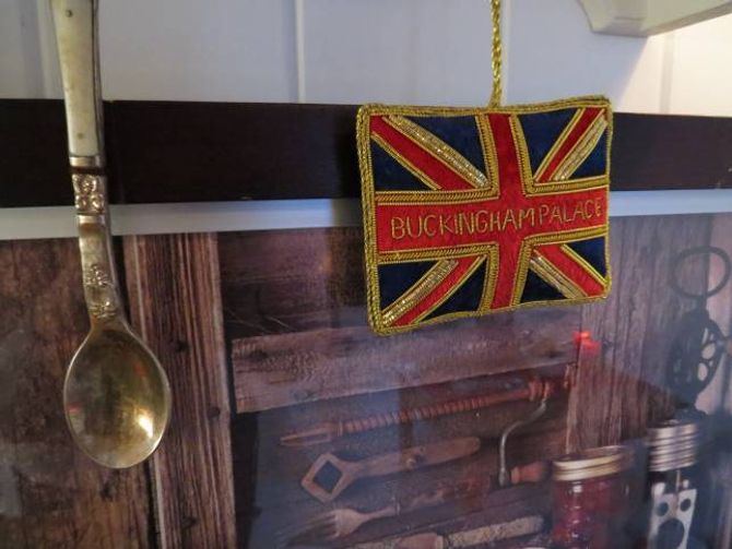 <strong>ANGLOFIL: