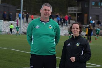 ARRANGERER: Kjell Ertesvåg byrja på det som etter kvart skulle utvikla seg til ein svært populær fotballdag, Åse Neraas er arrangementsansvarleg for årets «Jentefotballens dag».