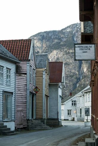Lærdal er ein av mange kommunar som jobbar med å skape liv i gamle sentrumsbygg.