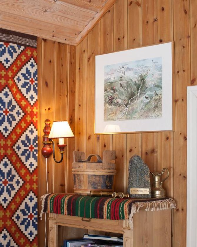 Interiør frå Naturhuset i Utladalen, kor Rigmor har kontor.