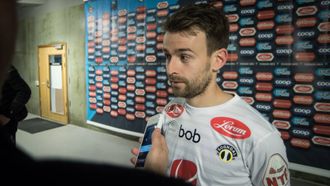 TUNGT: Kaptein Henrik Furebotn dedikerte sigeren til lagkameraten.