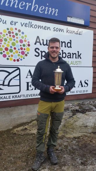 POKAL: Vinnaren av E-CO pokalen vart Andreas Seilen, Åsane og Hordvik skyttarlag.