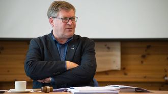 IKKJE EINIG: Ordførar Noralv Distad er heilt ueinig i at kommunen skyv frå seg ansvaret for Otternes.