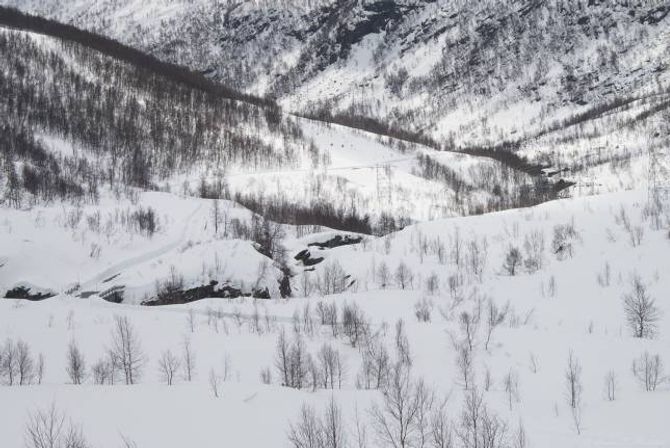 19. APRIL: Brøytinga starta 19. april. Etter planen skal vegen opne onsdag 3. mai.