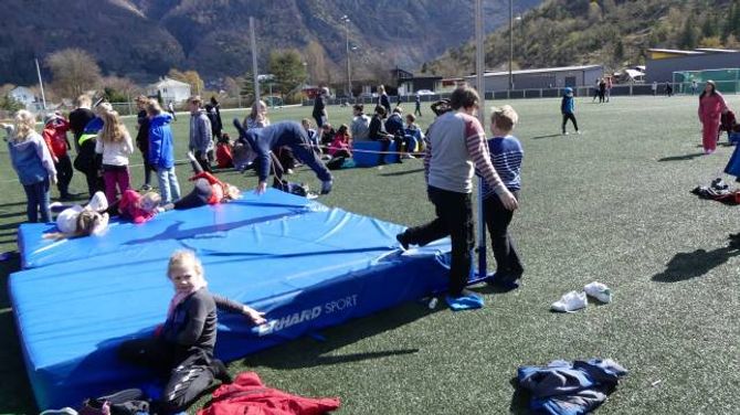 AKTIVITETAR: 300 elevar i heile kommunen var med på meir og mindre organiserte aktivitetar avslutningsdagen av venskapsveka.