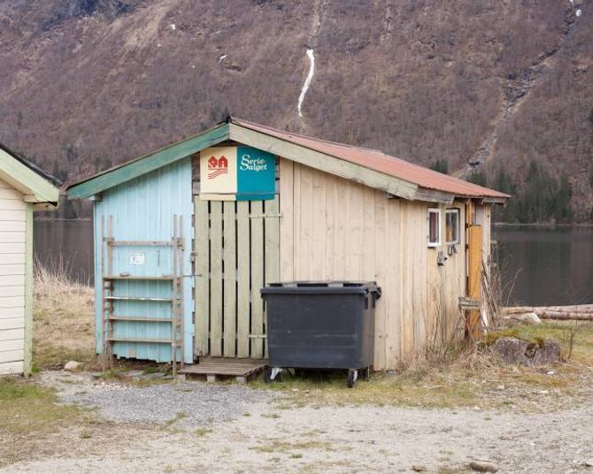 Når Bokbyen opnar 1. mai, vert det liv i dei mange ulike lokala i Fjærland.