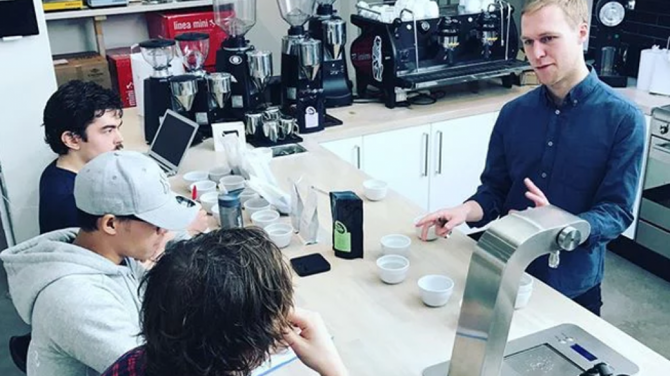 Her er vi hos Baristaschool i Oslo. Utruleg dyktige og trivelige folk!