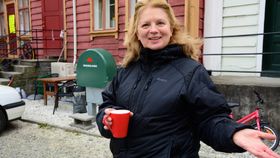 ØNSKJER ALLE VELKOMMEN: Astrid Grøndal Trulssen, leiar i julemarknadsnemndi.