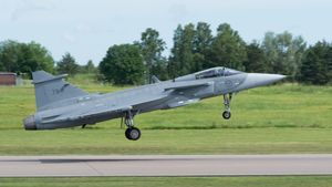 Gripen_E_First_Flight-90662.300x169.jpg