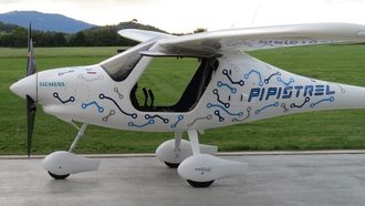 Elektrisk treningsfly fra den lille slovenske produsenten Pipistrel. Batteripakken på 126 kg gir en flytid på én time, pluss 30 minutter i reserve.