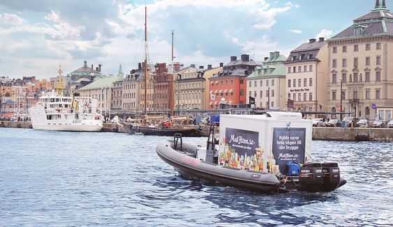I sommer leverte Mathem nettbestillinger med båt i skjærgården i og ved Stockholm.