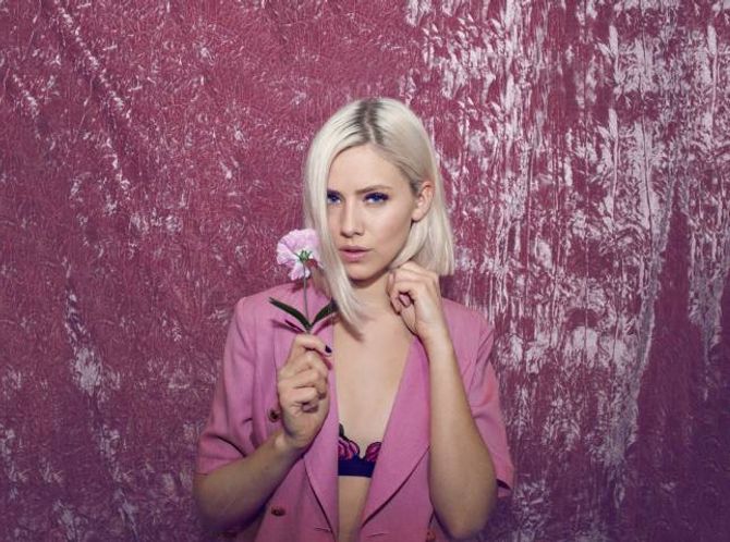 POPKOMET: Dagny hoppa av modellkarriera og satsa på musikken. No er ho eitt av dei mest lovande popikona Noreg har å by på.