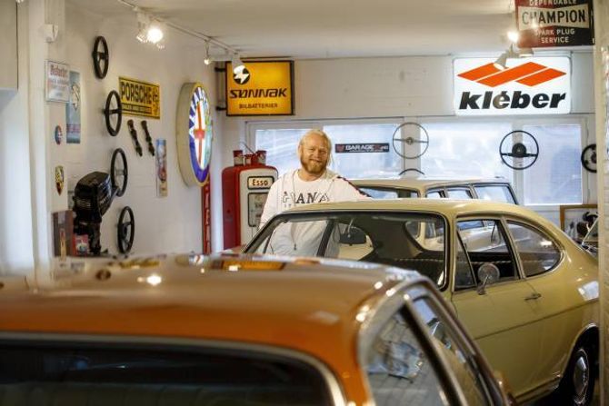 KVARDAGSBILAR: På Rud i Bærum sel Bård Risan kvardagsbilar frå 60-, 70- og 80-talet.