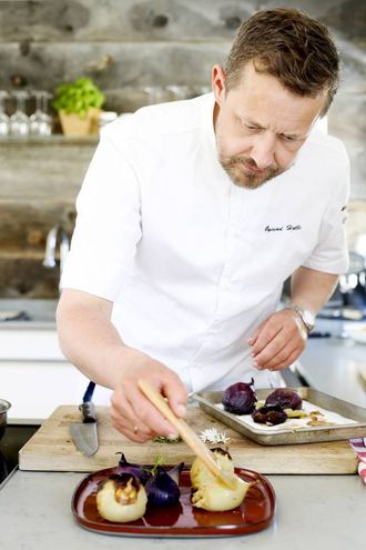 PENSLING: Urtesmør gir herleg smak.