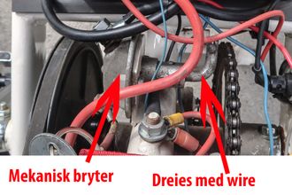 Sykkelmotoren kobles ut og inn med en wire som trekker i en mekanisk vippebryter.